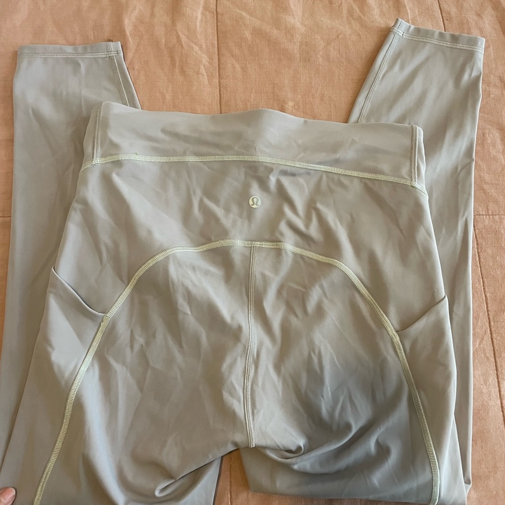 Lululemon Power Thru HR legging